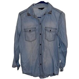 🎄Rock & Republic Denim Button-Up Shirt